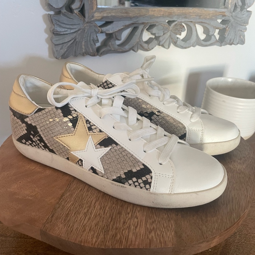 JustFab - White/Gold Snakeskin Sneakers